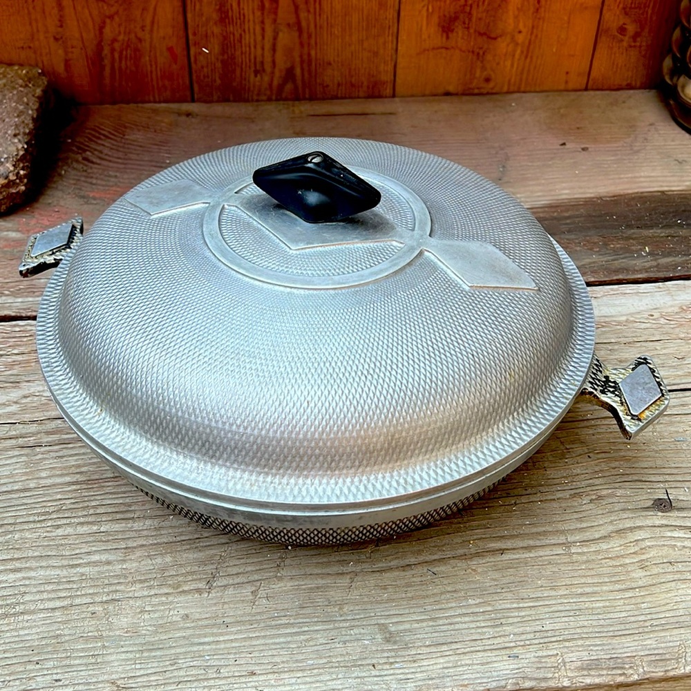 Vintage 12” Diamond Craft Cast Aluminum Casserole & Skillet pan